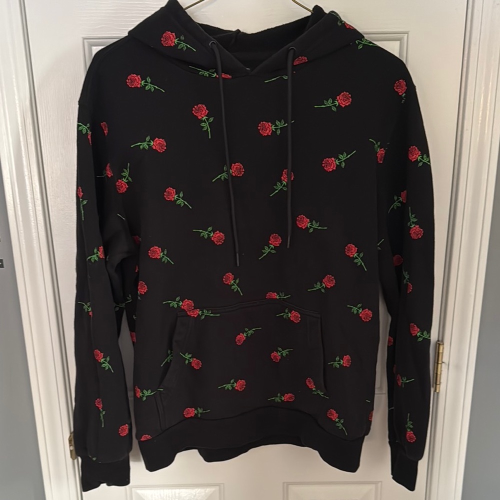 Black Rose Patterned Men’s Hoodie